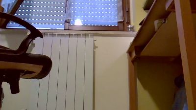 ilarytravl34 live cam on Cam4