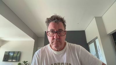illdoit4u2 live cam on Cam4