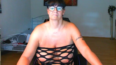 illymaus live cam on Cam4