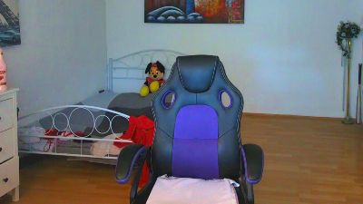 illymaus live cam on Cam4