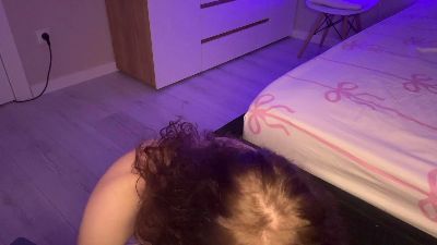 imalittlegirl live cam on Cam4