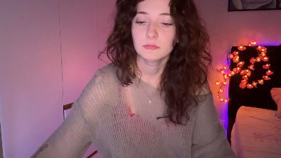 imalittlegirl live cam on Cam4