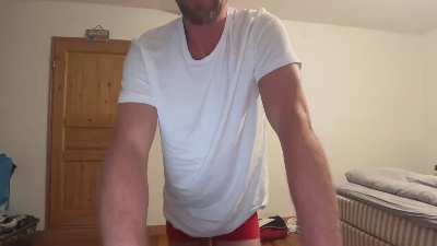 immergeil123453 live cam on Cam4