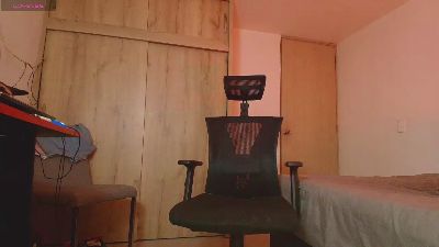 imyourg0d live cam on Cam4