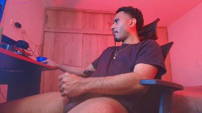 imyourg0d live cam on Cam4