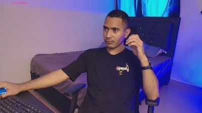 imyourg0d live cam on Cam4