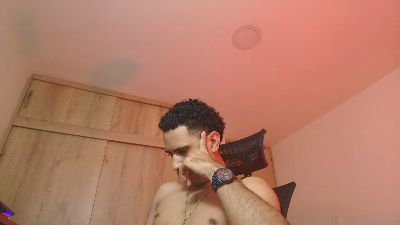 imyourg0d live cam on Cam4