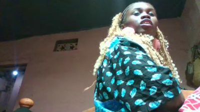 inayah2 live cam on Cam4