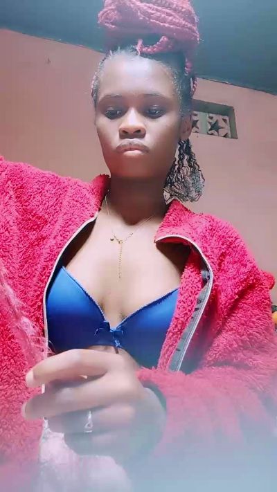 inayah2 live cam on Cam4