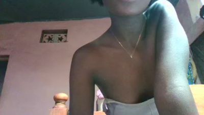 inayah2 live cam on Cam4