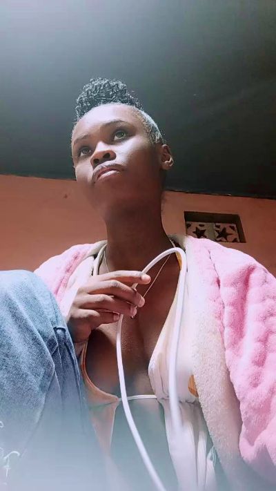 inayah2 live cam on Cam4