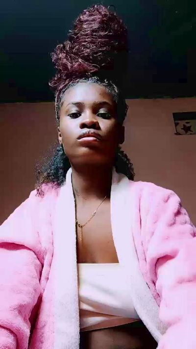 inayah2 live cam on Cam4