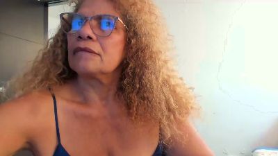 indiraachannell live cam on Cam4