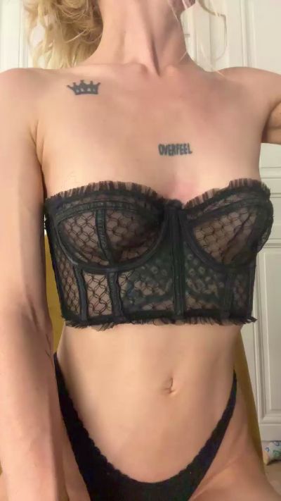 ines190 live cam on Cam4