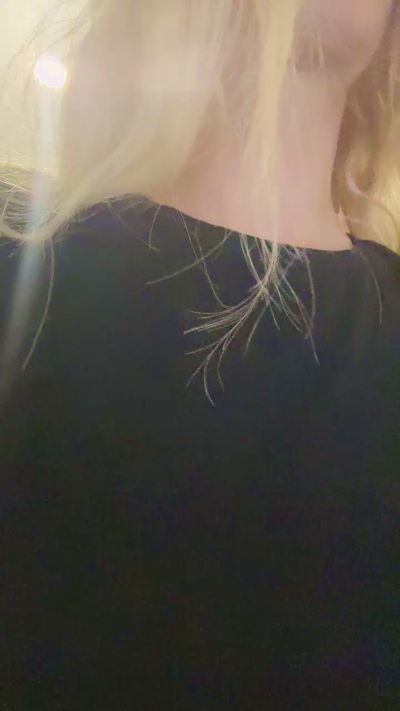 ines190 live cam on Cam4