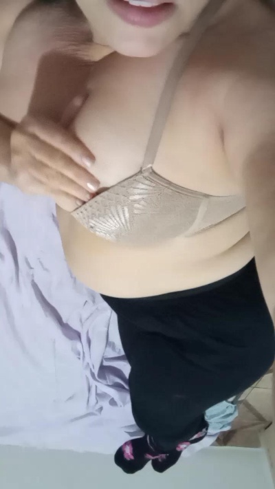 inflorence live cam on Cam4