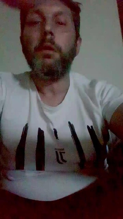 intrigarmi1 live cam on Cam4