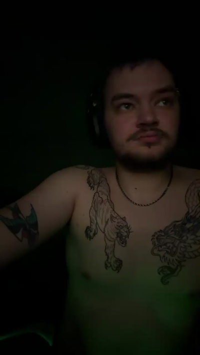 ioan19099 live cam on Cam4