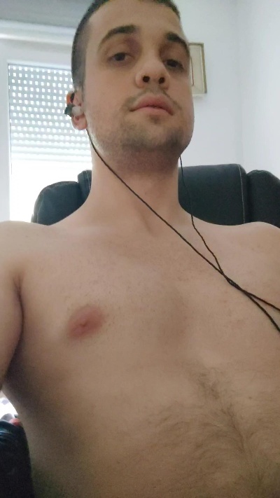 iqqqyyy999 live cam on Cam4