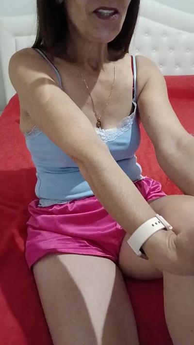 irene57 live cam on Cam4