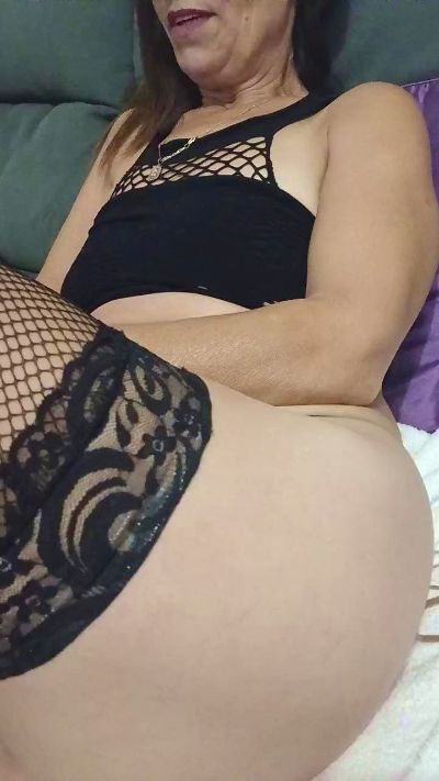 irene57 live cam on Cam4