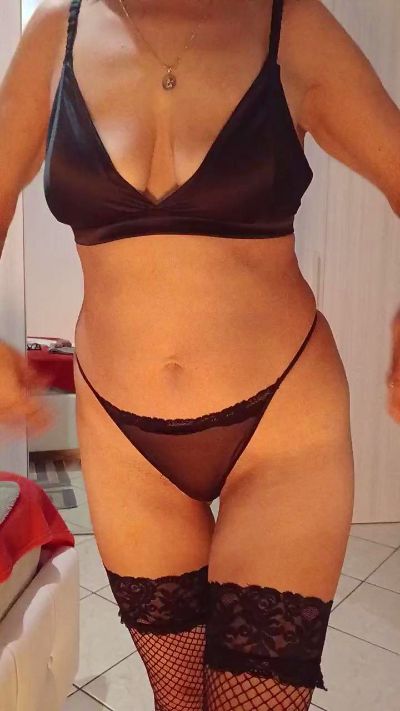 irene57 live cam on Cam4