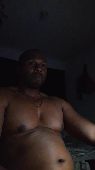 irey_negro live cam on Cam4