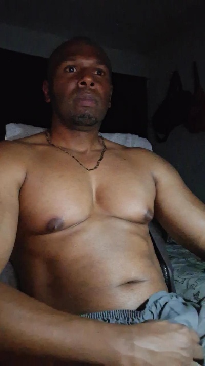 irey_negro live cam on Cam4