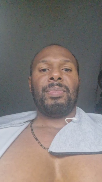 irey_negro live cam on Cam4
