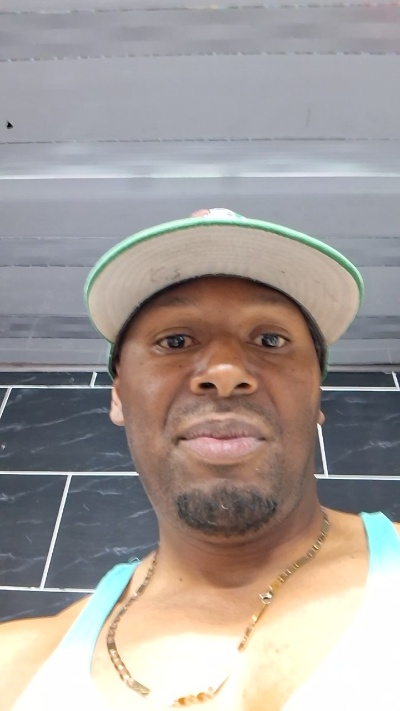 irey_negro live cam on Cam4