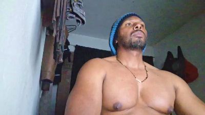irey_negro live cam on Cam4