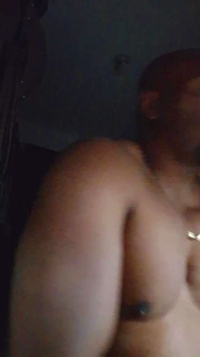 irey_negro live cam on Cam4