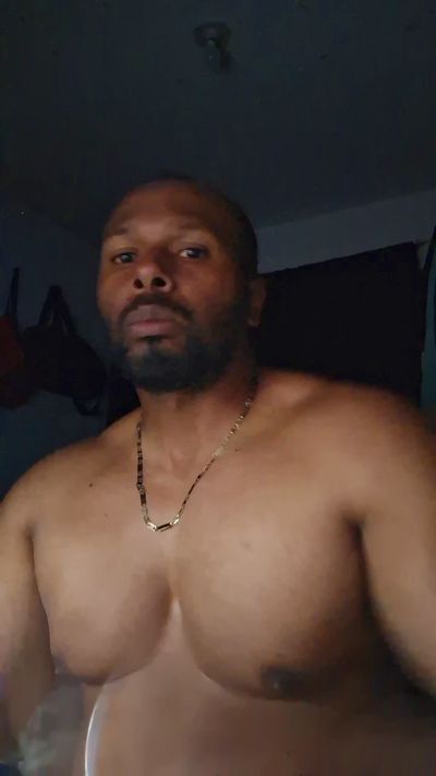 irey_negro live cam on Cam4