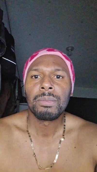 irey_negro live cam on Cam4