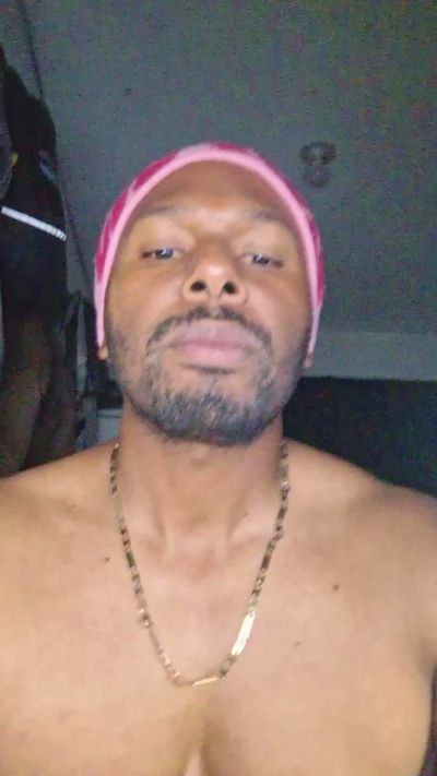 irey_negro live cam on Cam4