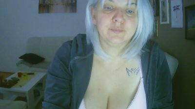 irma2 live cam on Cam4