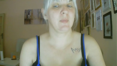 irma2 live cam on Cam4
