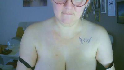irma2 live cam on Cam4