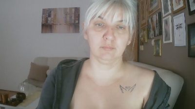 irma2 live cam on Cam4
