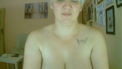 irma2 live cam on Cam4
