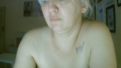 irma2 live cam on Cam4