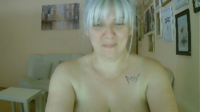 irma2 live cam on Cam4