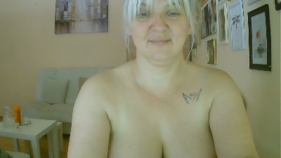 irma2 live cam on Cam4