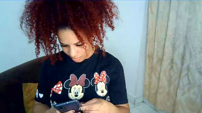 isa_bellaxx live cam on Cam4