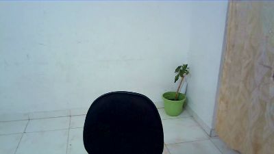 isa_bellaxx live cam on Cam4