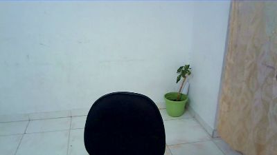 isa_bellaxx live cam on Cam4