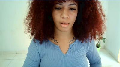isa_bellaxx live cam on Cam4