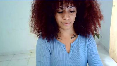 isa_bellaxx live cam on Cam4