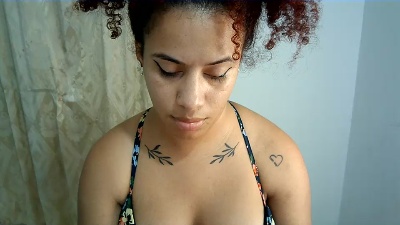 isa_bellaxx live cam on Cam4