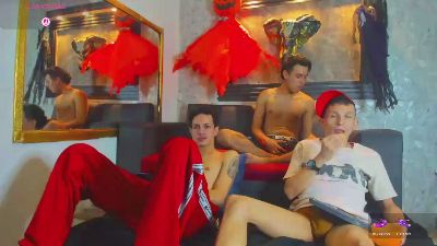 isaak_26 live cam on Cam4